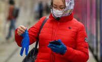 В Татарстане отменили обязательное ношение перчаток